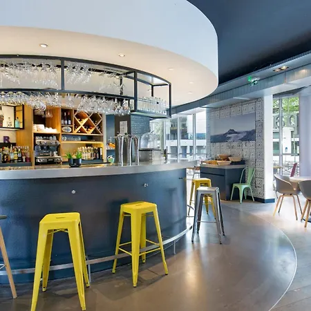 Hotel Campanile Ferrand Centre 3*